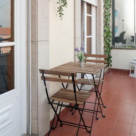 Apartment With Balcony In The Square ポルト エクステリア 写真