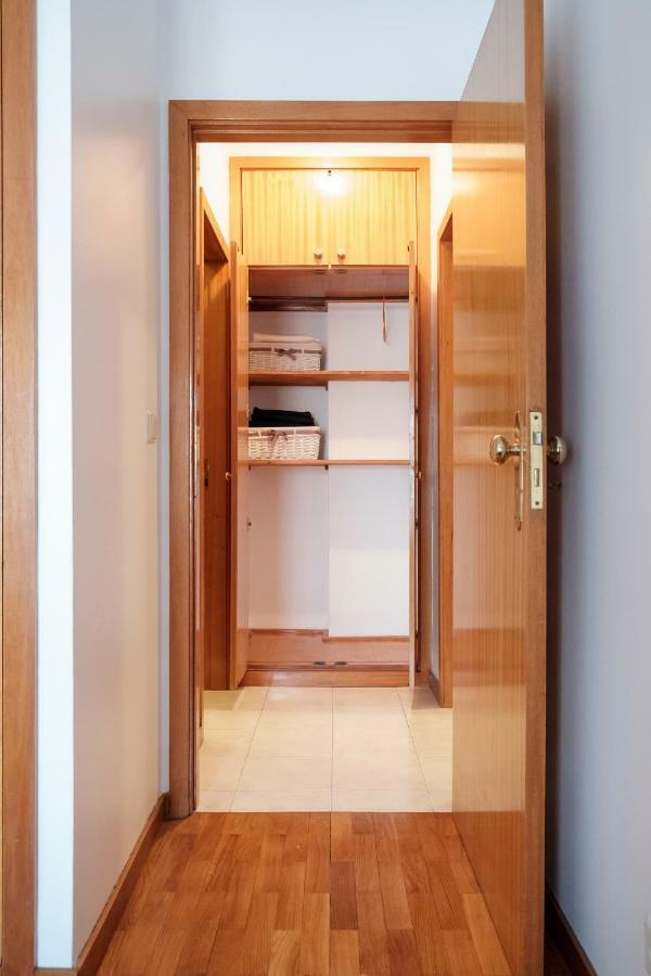 Apartment With Balcony In The Square ポルト エクステリア 写真