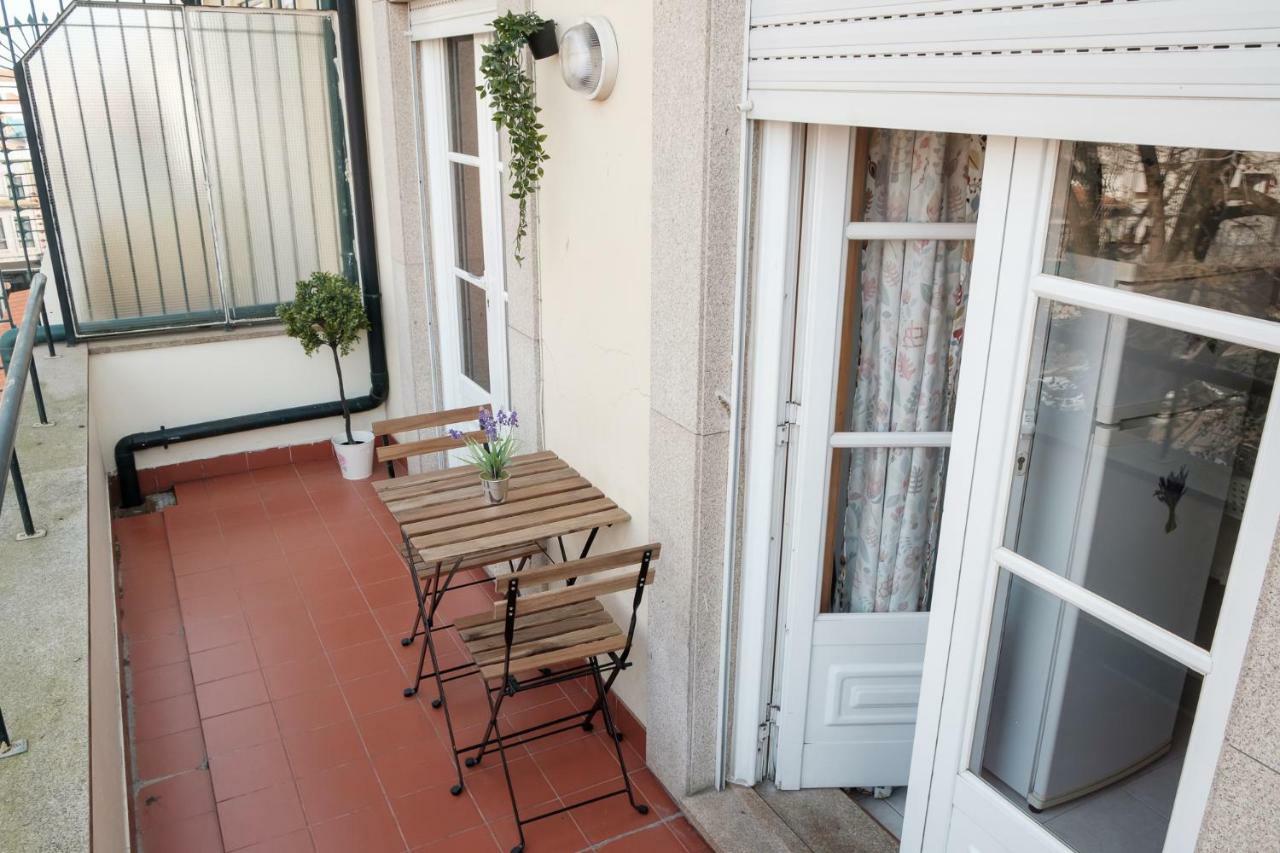 Apartment With Balcony In The Square ポルト エクステリア 写真