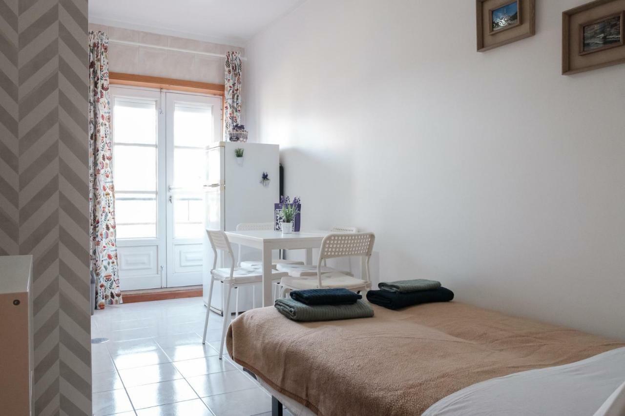 Apartment With Balcony In The Square ポルト エクステリア 写真