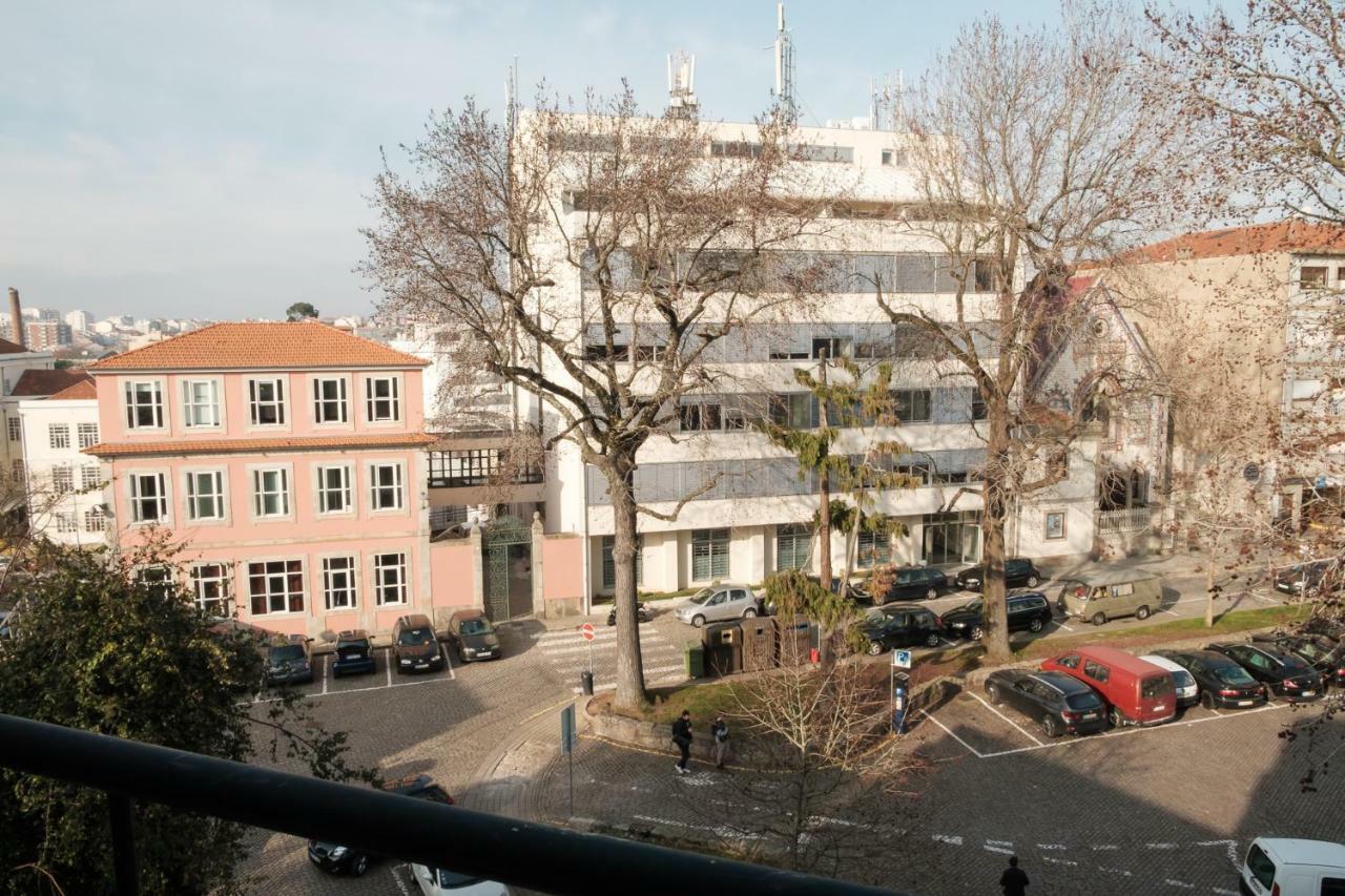 Apartment With Balcony In The Square ポルト エクステリア 写真